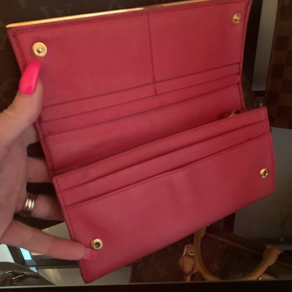 SALE! PRADA Wallet - Picture 5 of 7